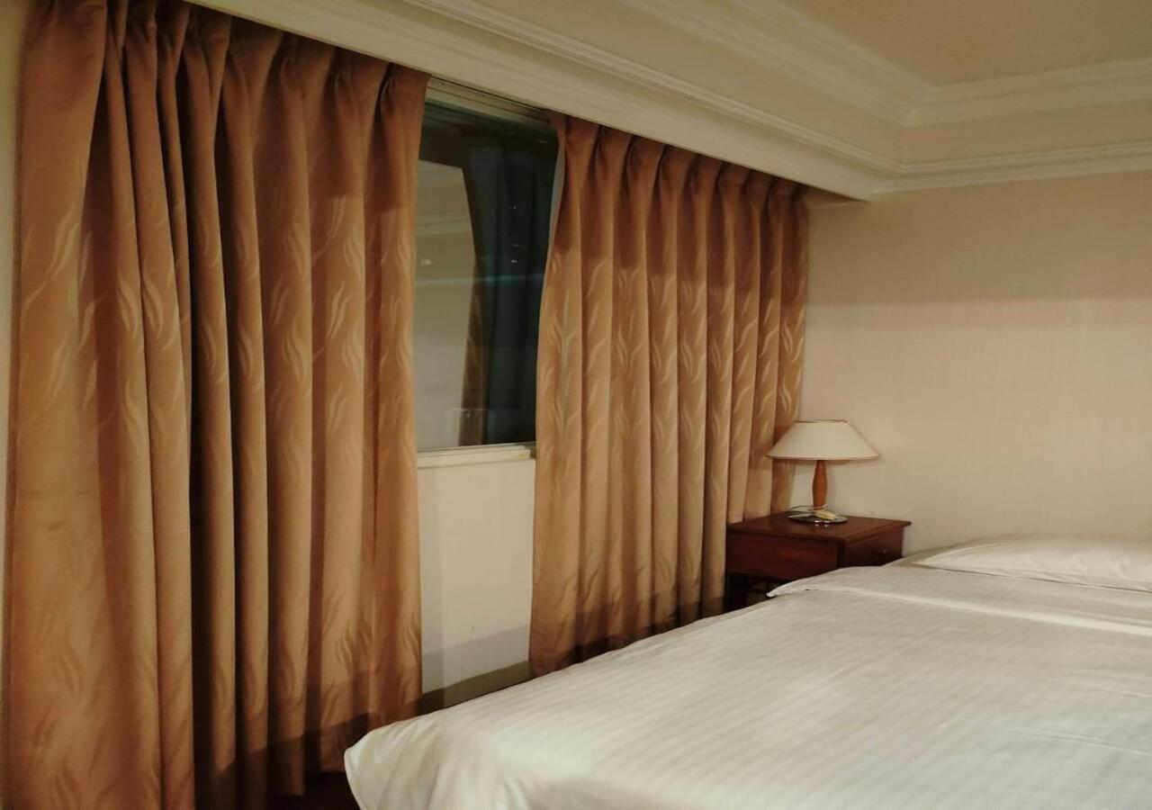 Champion Hotel Тайпей Екстериор снимка