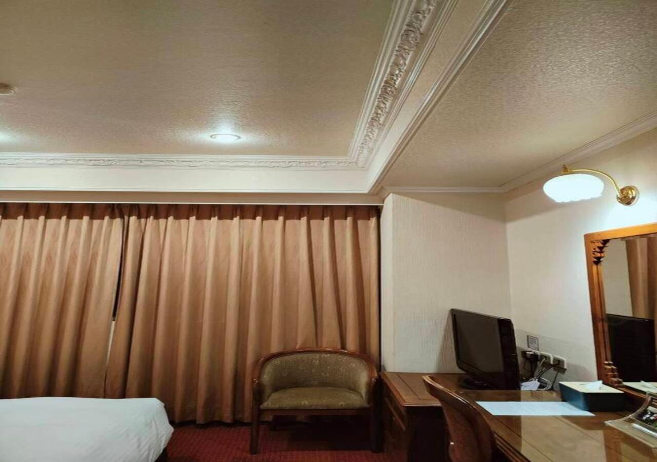 Champion Hotel Тайпей Екстериор снимка