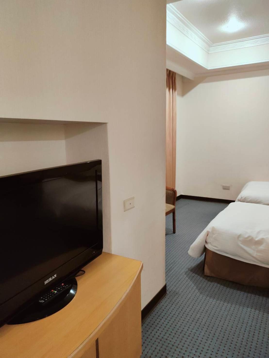 Champion Hotel Тайпей Екстериор снимка