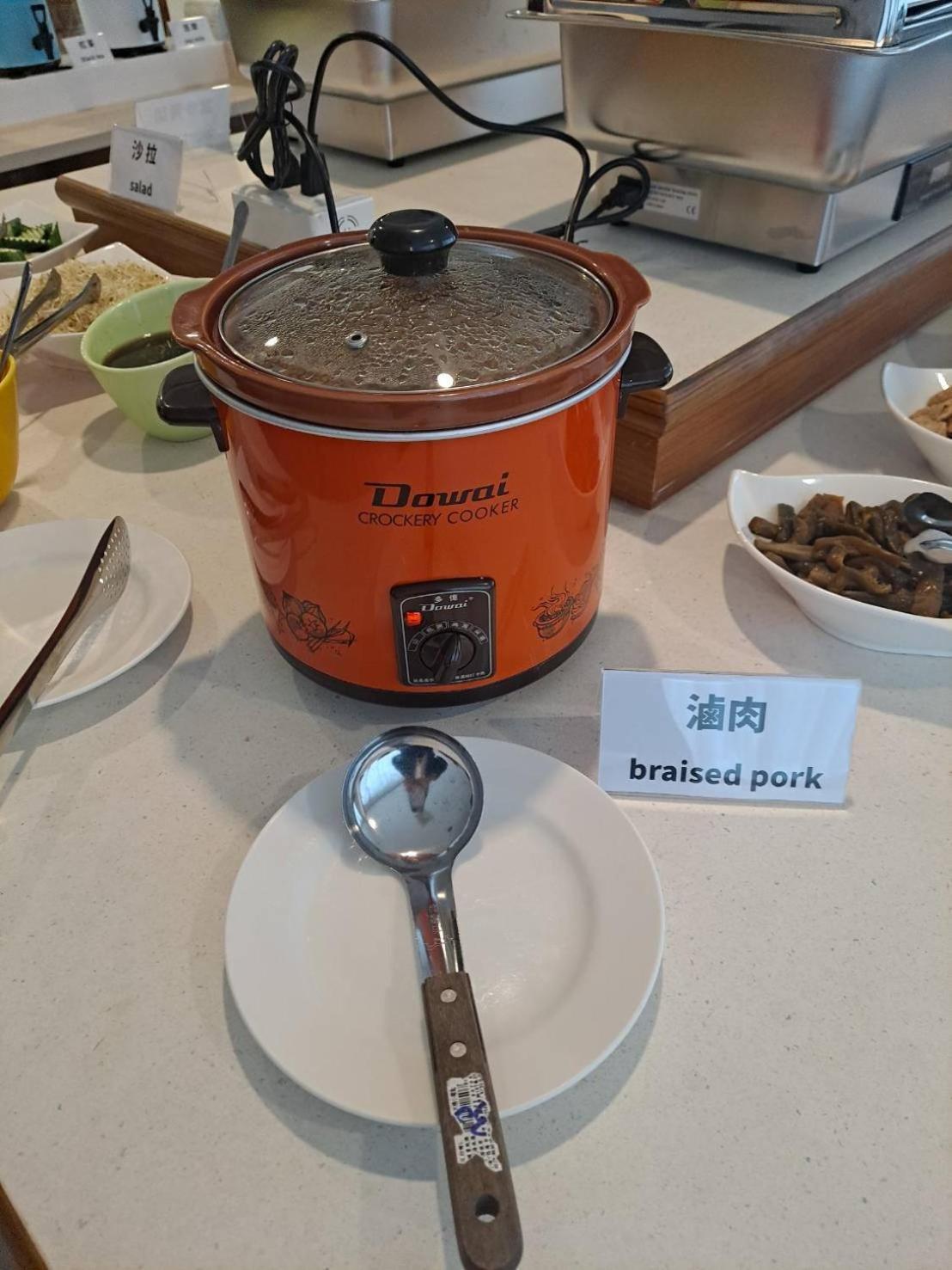 Champion Hotel Тайпей Екстериор снимка