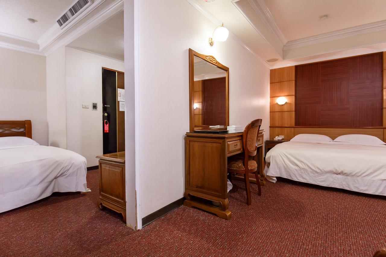 Champion Hotel Тайпей Екстериор снимка